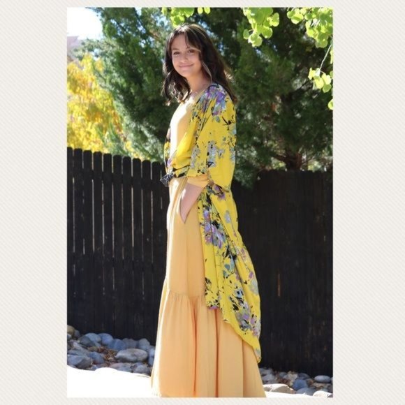S M Umgee Wildflower Chorus kimono yellow - Picture 4 of 5